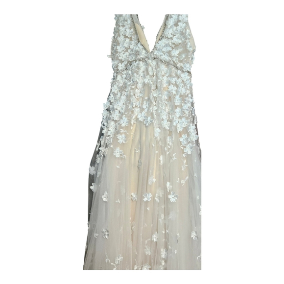 Mac Duggal Embellished Ivory and Peach Floral Appliqué Size 12 Style 22845 NWOT - Picture 15 of 16